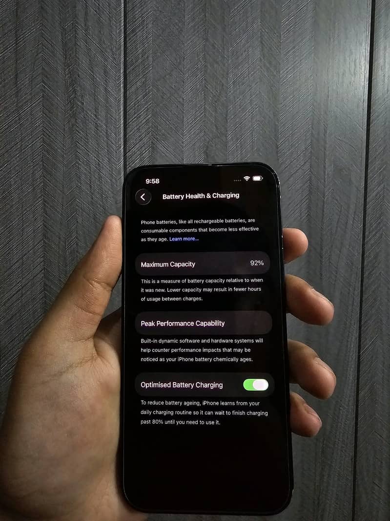 Apple iPhone 13 4