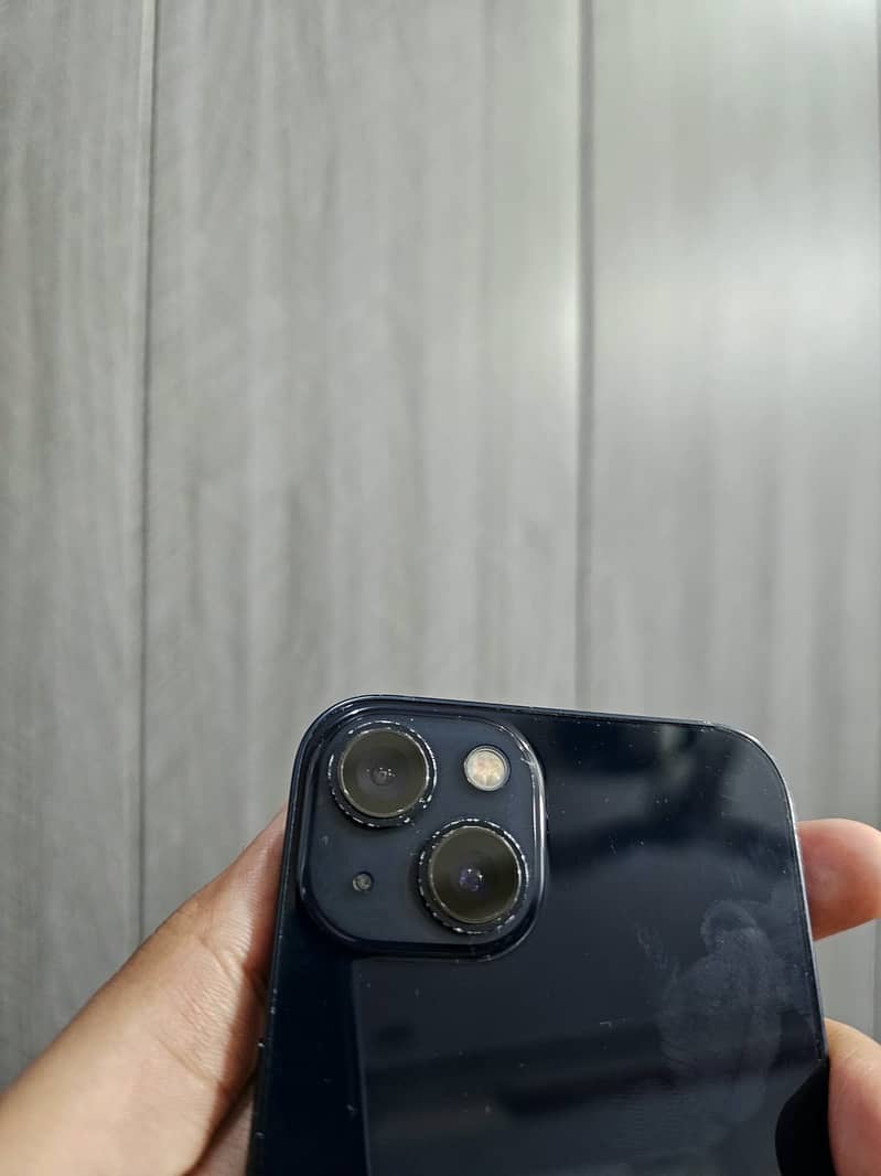 Apple iPhone 13 7