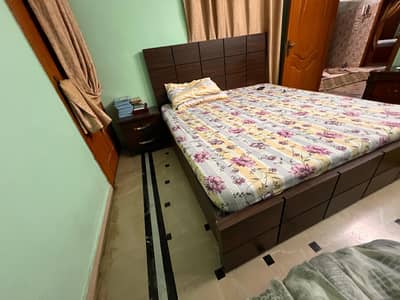 King Bed with Two Side Tables