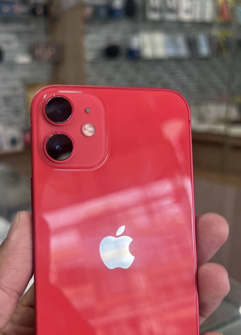 Apple iPhone 12 1
