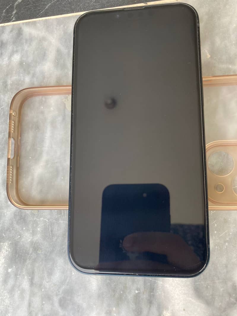 Apple iPhone 13 3