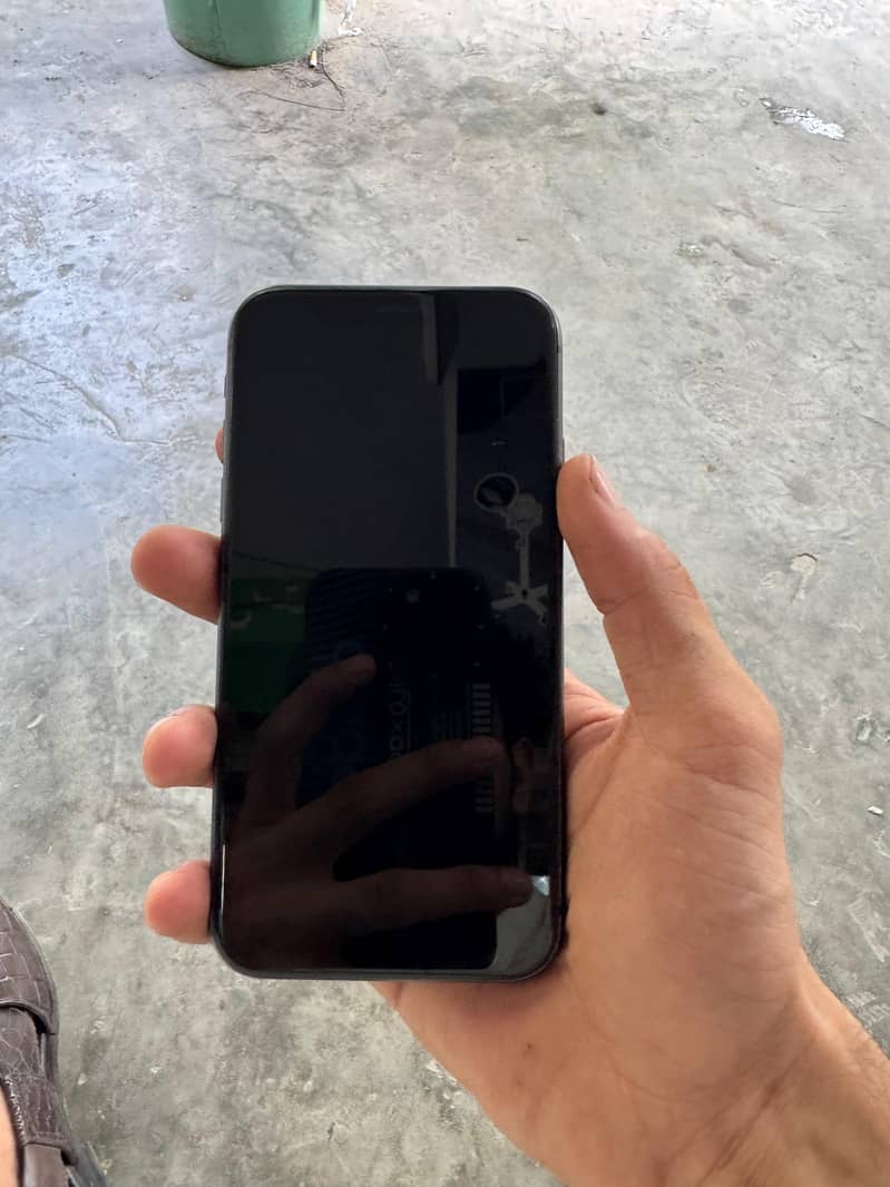Apple iPhone 11 1