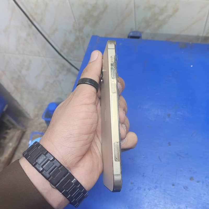 Apple iPhone 12 Pro 5