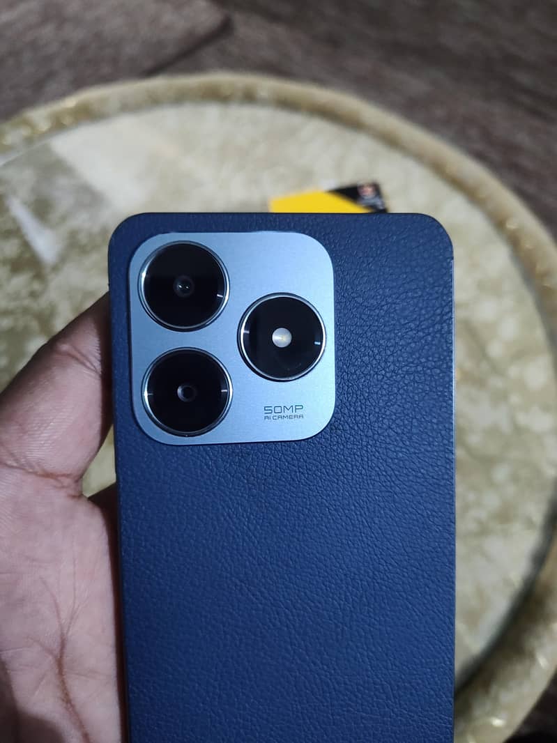 Realme C63 1