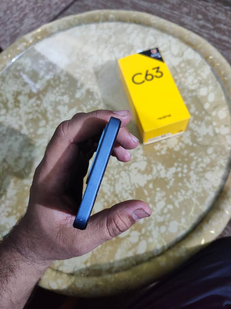 Realme C63 2
