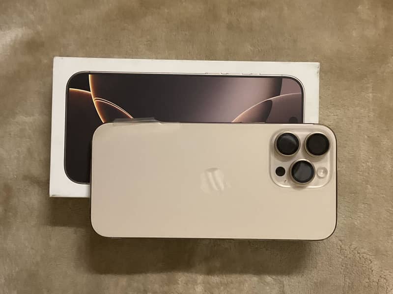 Apple iPhone 16 Pro Max 0
