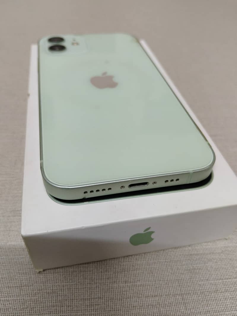 Apple iPhone 12 0