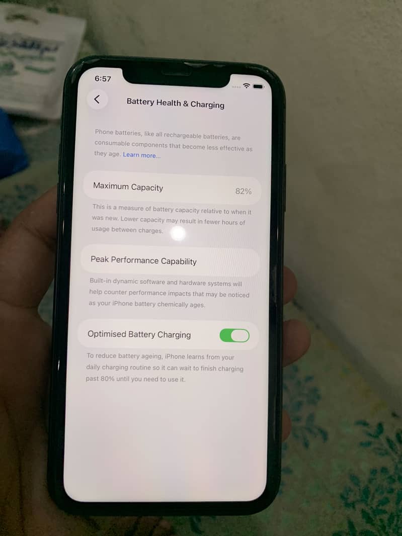 Apple iPhone 11 4