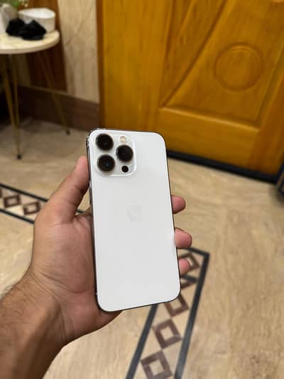 Apple iPhone 13 Pro