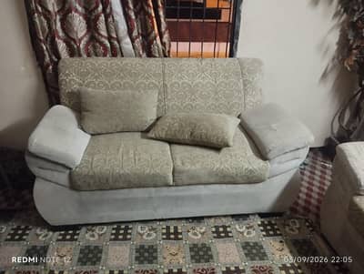 4 setar sofa set good condition  large size