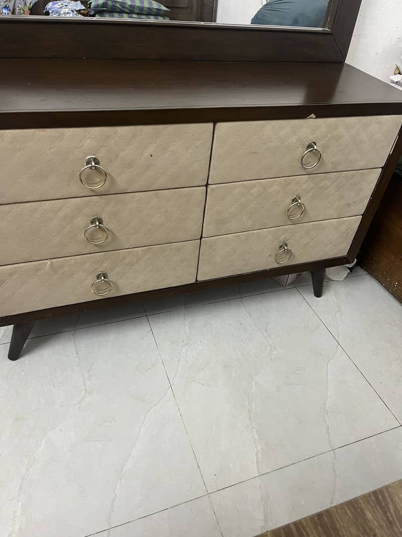Dressing table 2