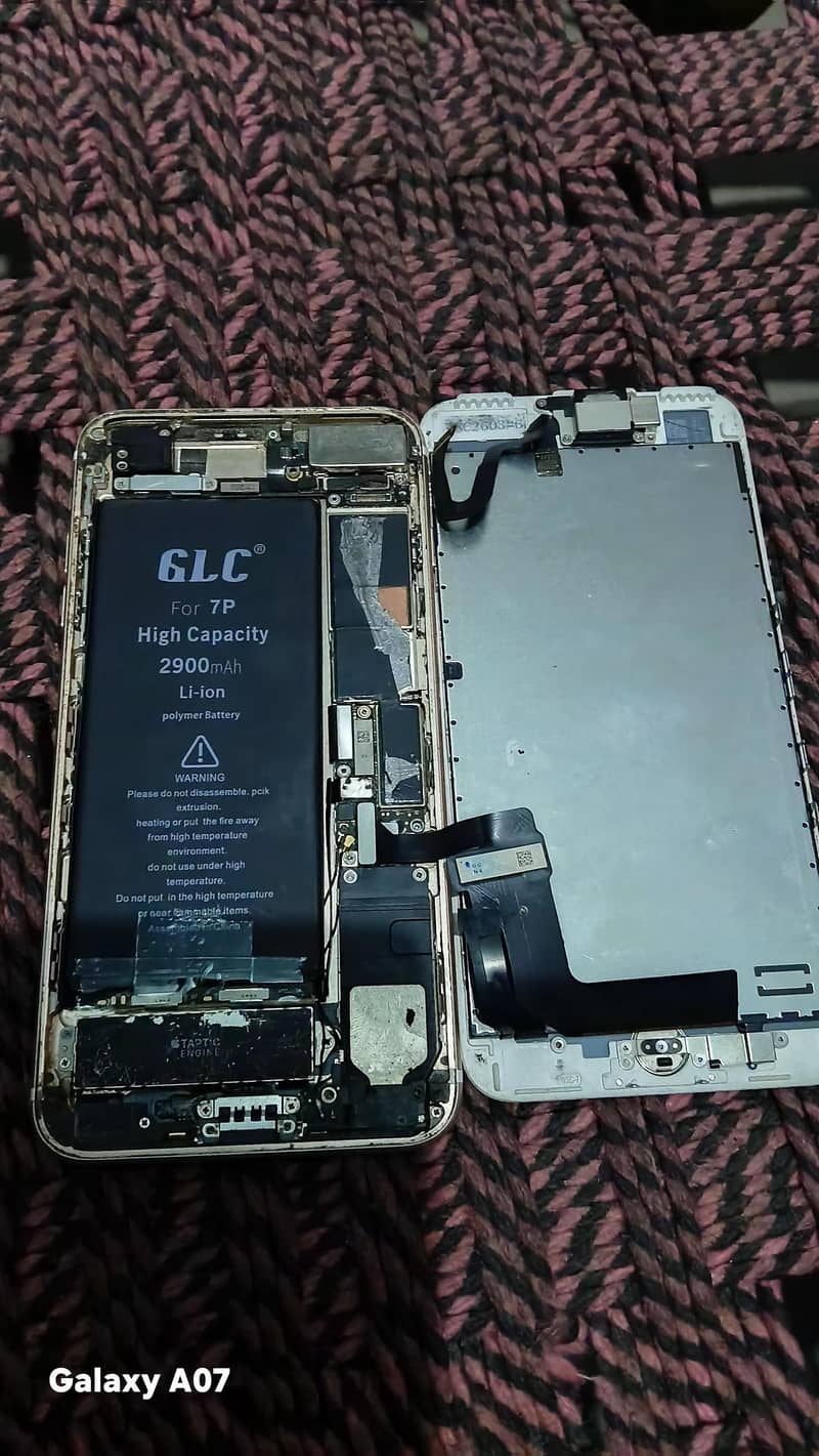 Apple iPhone 7 Plus 0