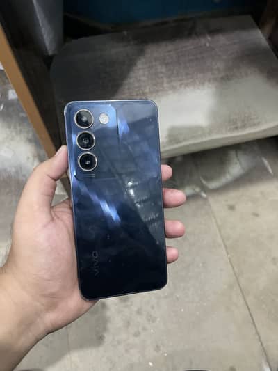 Vivo Y100