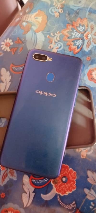 OPPO a5s