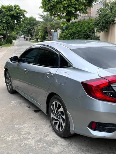 Honda Civic Oriel 2017