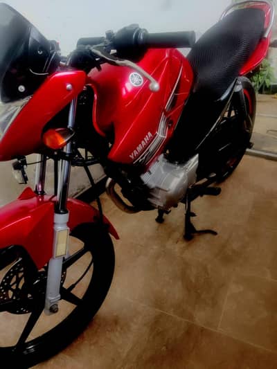 Yamaha YBR  125