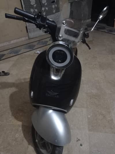 scooty