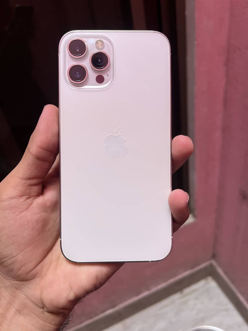 Apple iPhone 12 Pro Max 3