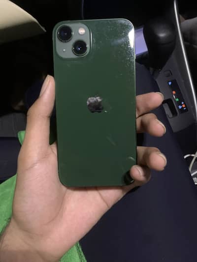 Apple iPhone 13