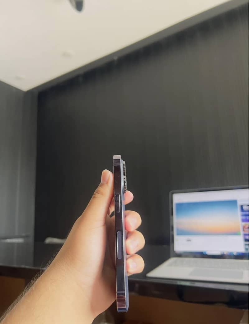 Apple iPhone 14 Pro 3
