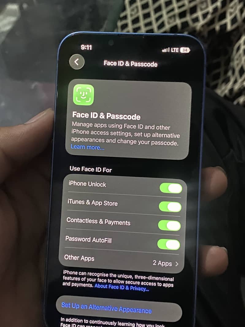 Apple iPhone 13 4