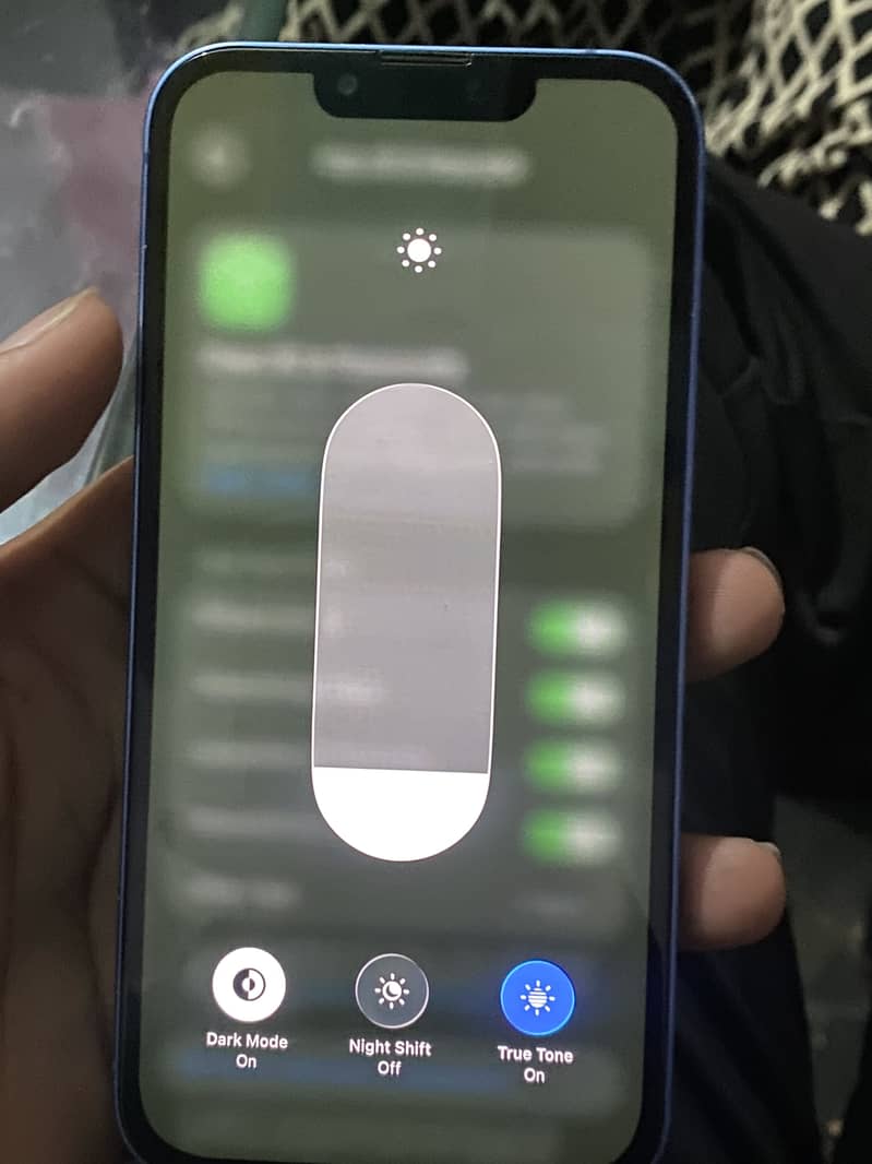 Apple iPhone 13 8
