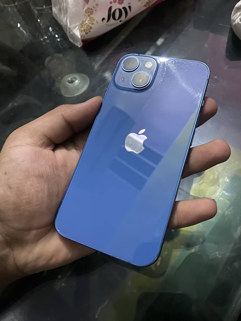 Apple iPhone 13 15