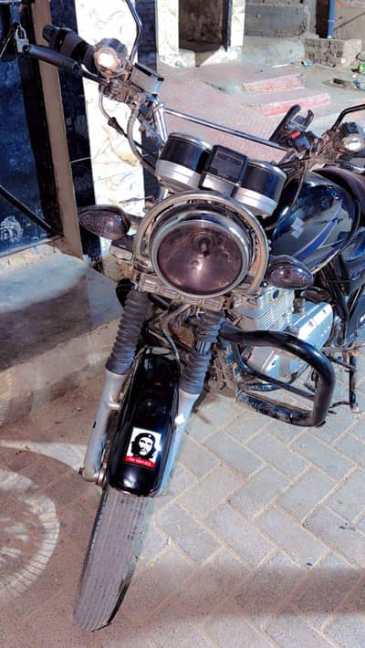 SUZUKI GS 150
