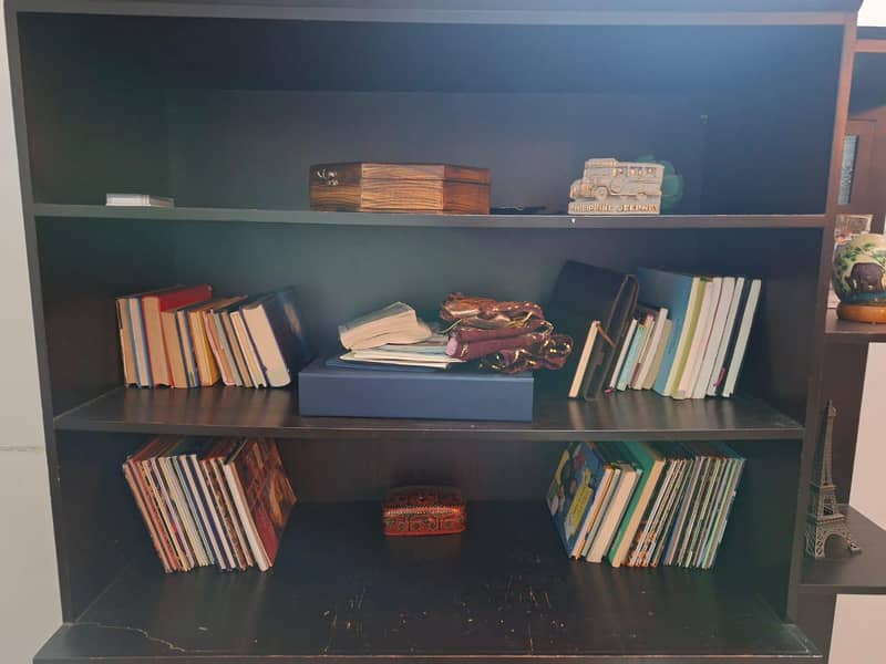 Sideboard 4