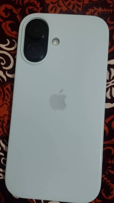 Apple iPhone 16