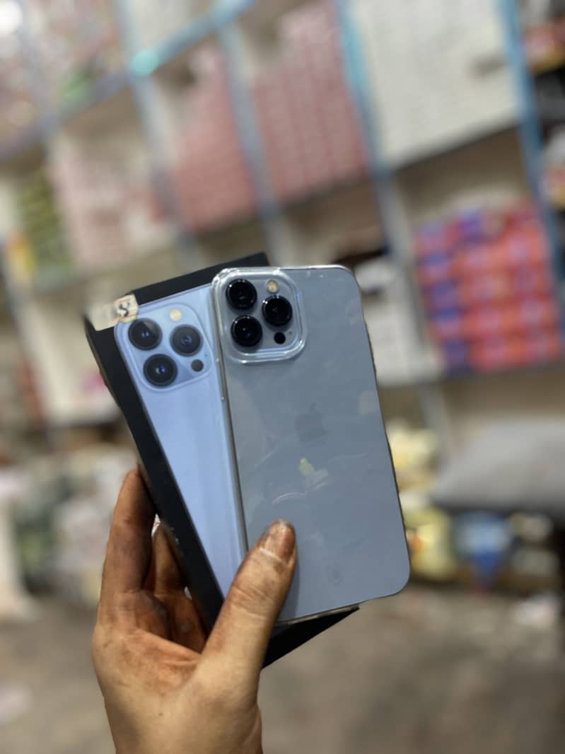 iPhone 13 Pro Max 0