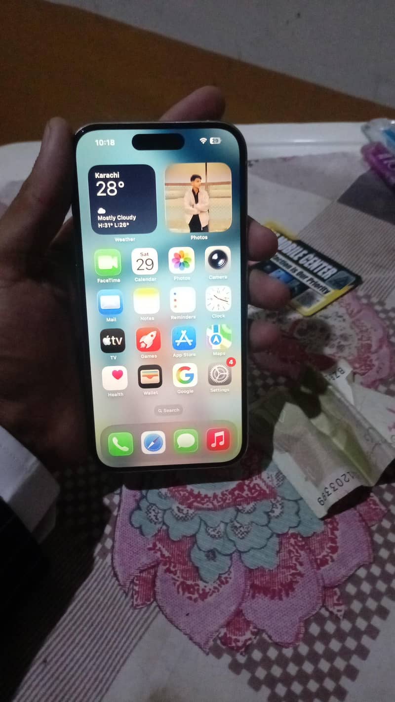 Apple iPhone 15 Pro 4