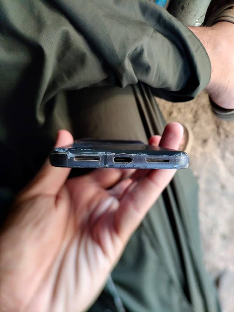 Google Pixel 8 2