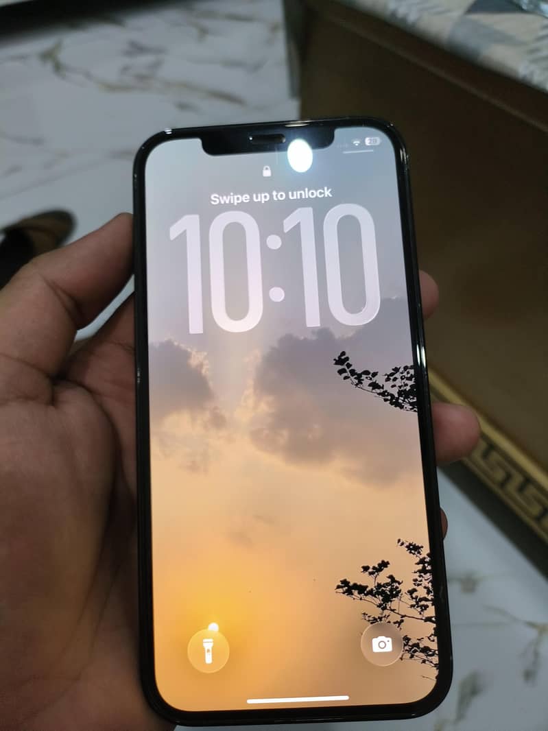 Apple iPhone 12 Pro 1