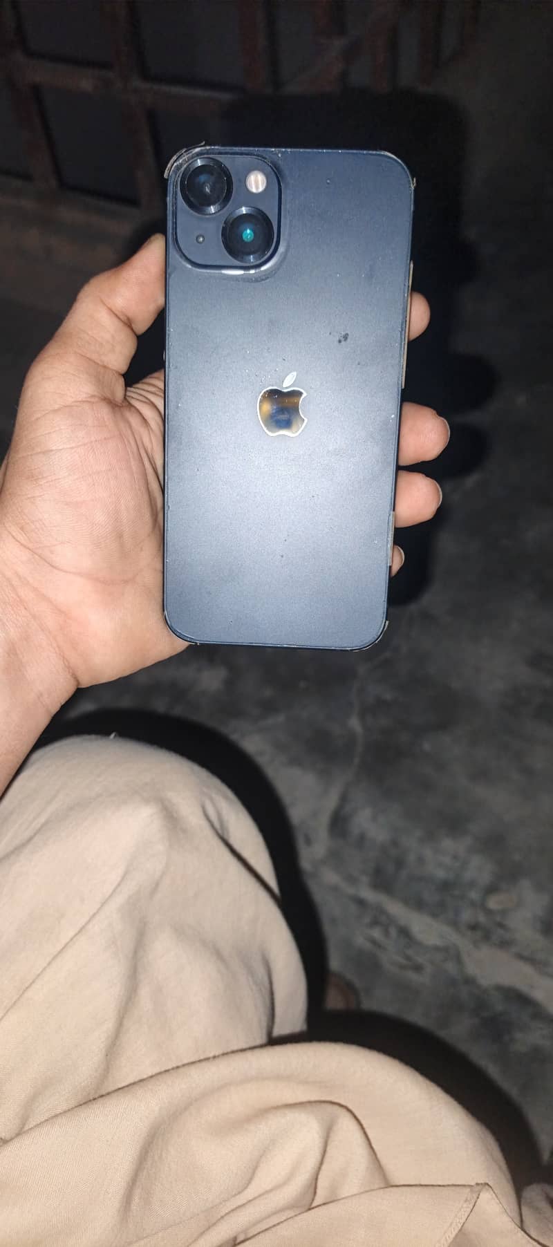 Apple iPhone 13 0