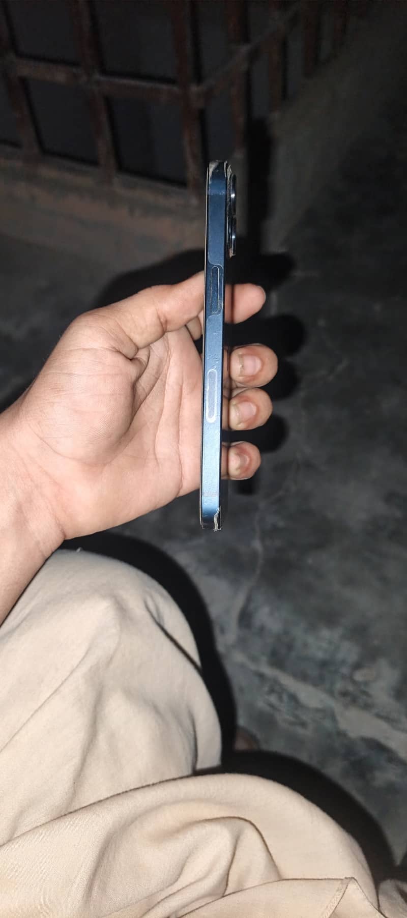 Apple iPhone 13 1