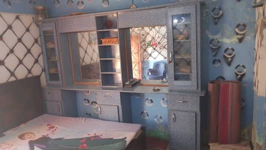 cabnets and mirrors