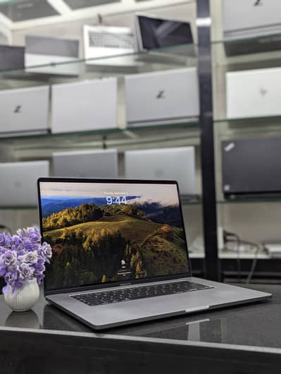 MacBook Pro | Core i7-2019 | 16gb Ram | 512gb SSD | 4gb Dedicated GPU