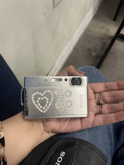 Sony Cyber-shot DSC-T300 Digital Camera – Silver – Vintage