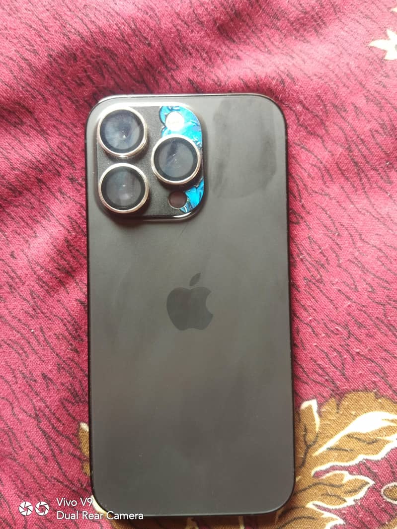 Apple iPhone 14 Pro 0