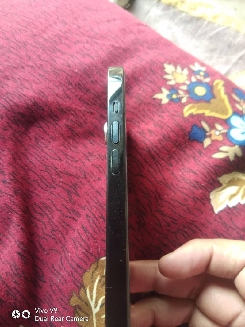 Apple iPhone 14 Pro 3