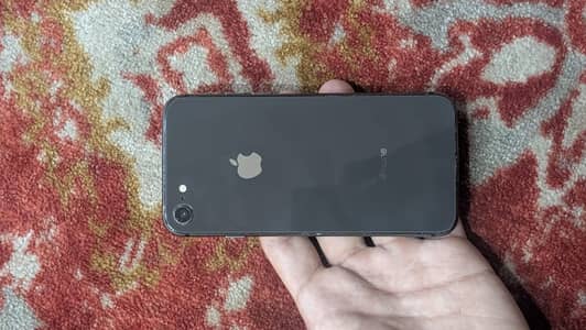 Apple iPhone 8