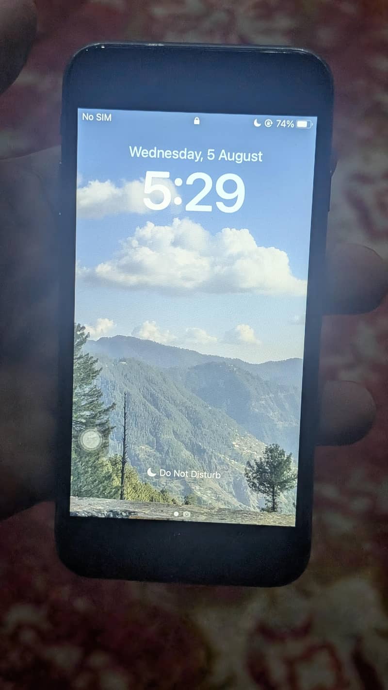 Apple iPhone 8 1