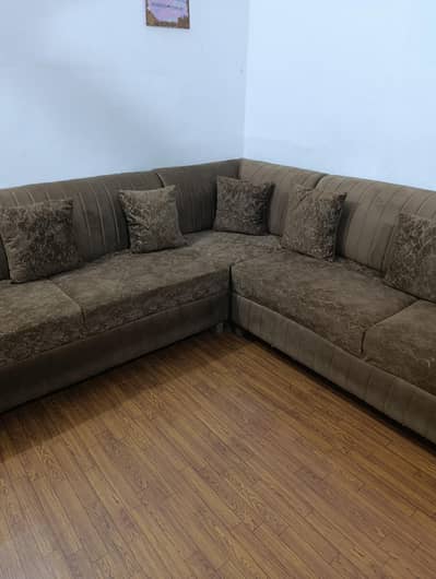 7 seater with sofa covers in very good condition