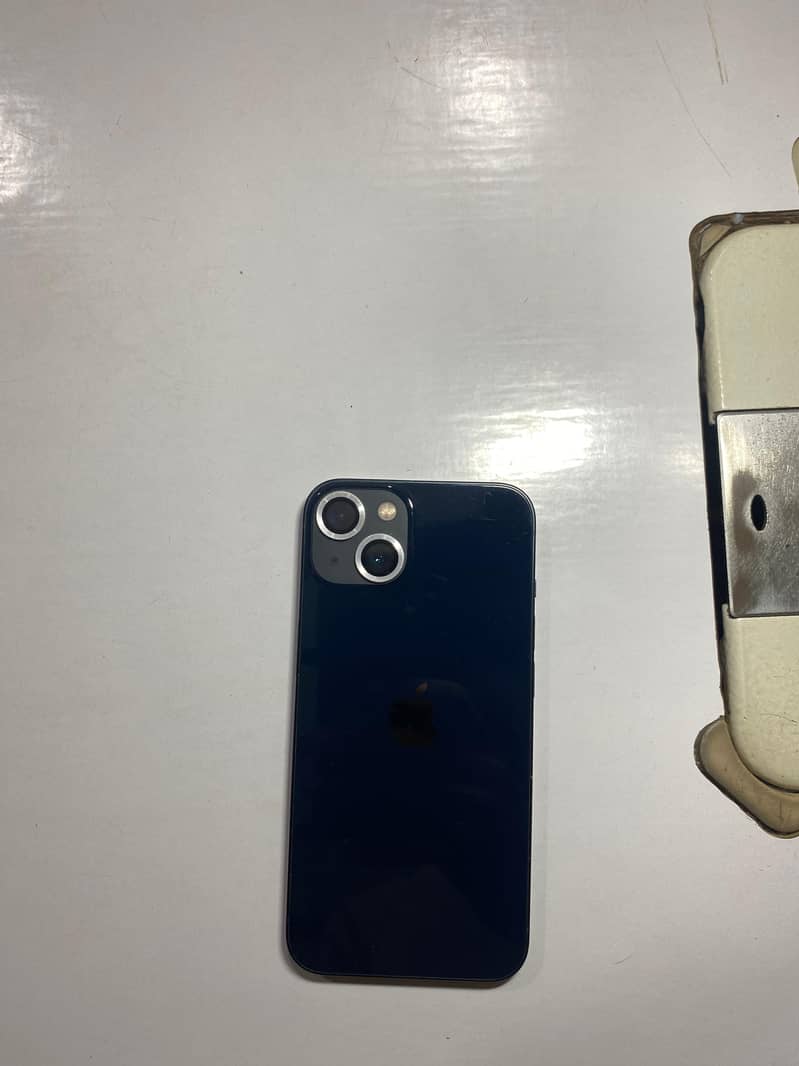 Apple iPhone 13 1