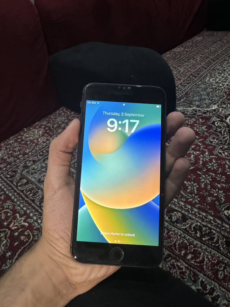 Apple iPhone 8 Plus 7