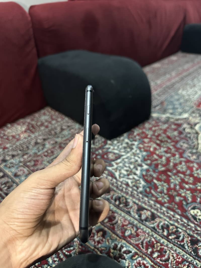 Apple iPhone 8 Plus 8
