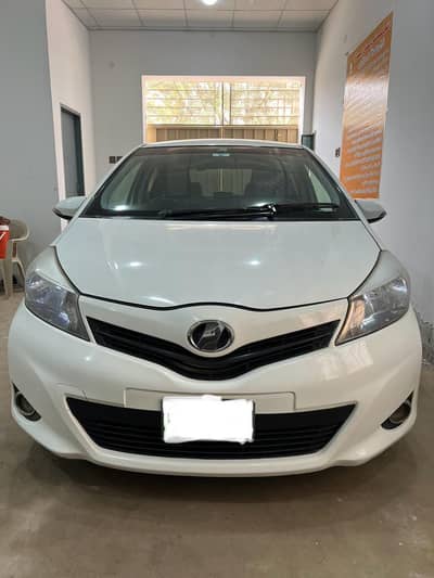 Toyota Vitz 2016