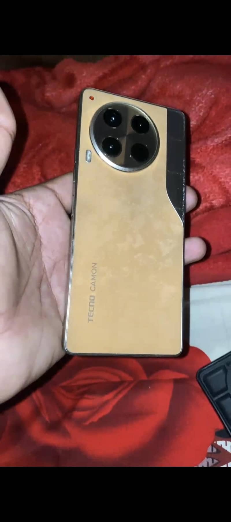 Tecno CAMON 30 0