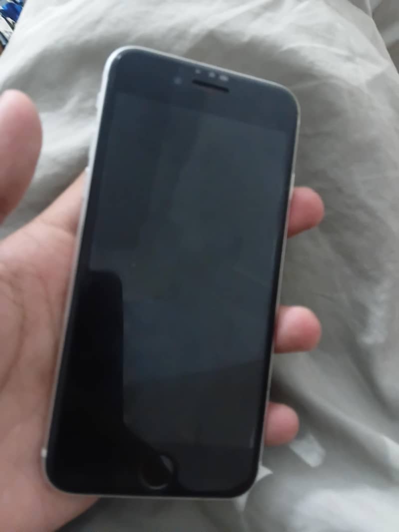 Apple iPhone SE 4